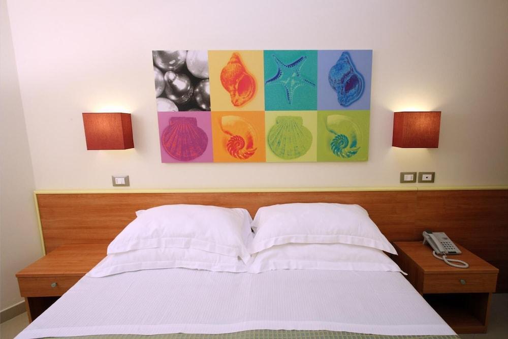 Noha Suite Hotel Riccione Eksteriør billede